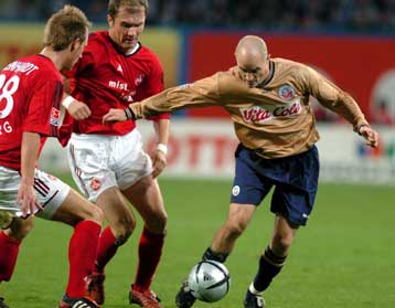 Νίκη ελπίδας για την Καϊζερσλάουτερν, 2-1 την Αρμίνια-Η Νυρεμβέργη 2-1 τη Χάνσα