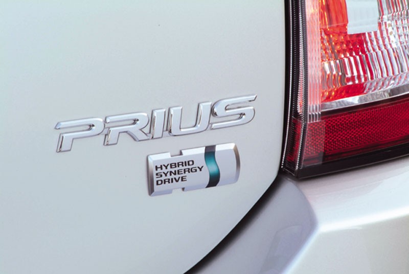 Αυξάνει την παραγωγή του Prius η Toyota
