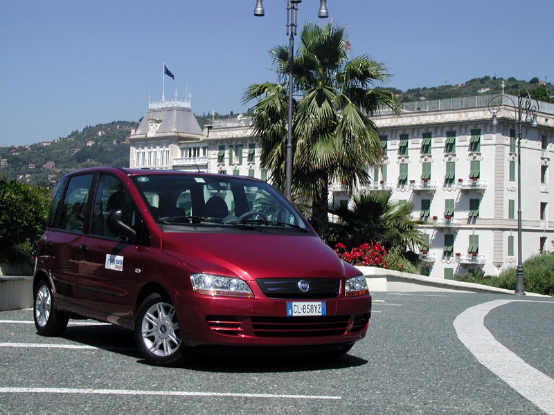 Ανανεωμένο Fiat Multipla από 18.150 ευρώ