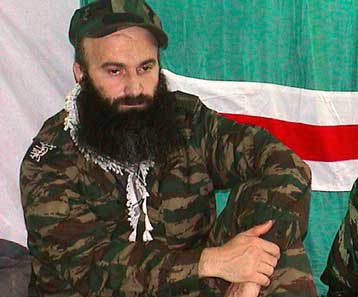 Απειλές για επιθέσεις κατά Ρώσων πολιτών και του Πούτιν από τον Σαμίλ Μπασάγιεφ