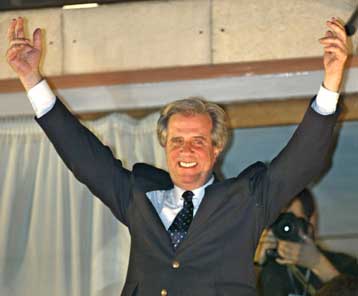 Ο Ταμπαρέ Βάσκες ανακήρυξε την νίκη του κόμματός του στις εκλογές της Ουρουγουάης