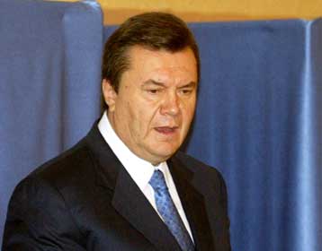 Ανατροπή των αποτελεσμάτων στην Ουκρανία – Προηγείται ο Γιανούκοβιτς