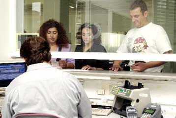 Επιβάρυνση στα μεσαία εισοδήματα από τις αλλαγές στη φορολογία