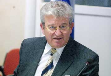 Σε εισροές 1,3 δισ. ευρώ από το Γ΄ΚΠΣ εντός δύο μηνών στοχεύει το υπουργείο Οικονομίας