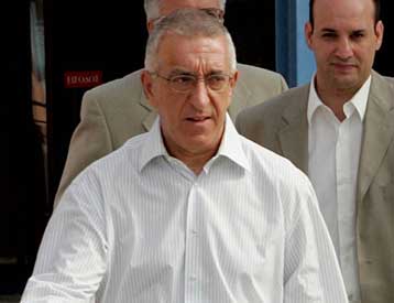 Πράσινο φως από Καραμανλή για την κατάργηση της λίστας φαρμάκων