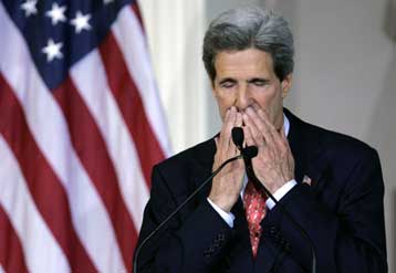 Ο Κέρι παραδέχθηκε δημόσια την ήττα του στις αμερικανικές εκλογές