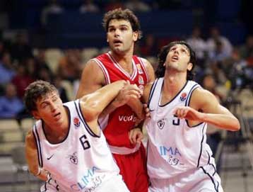 Αλωσε τη Μάλαγα ο Παναθηναϊκός – Χάρισε δικό του παιχνίδι ο Ολυμπιακός στην Μπολόνια