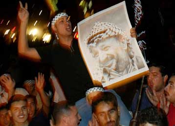 Μη αναστρέψιμη η κατάσταση της υγείας του Γιασέρ Αραφάτ, λένε οι Γάλλοι γιατροί