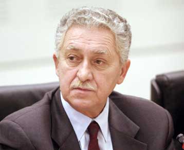 Οι ΗΠΑ επιδιώκουν «ρευστοποίηση» των Βαλκανίων λέει ο ΣΥΝ για το θέμα της ΠΓΔΜ