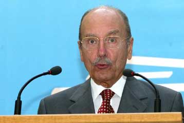 Ατυχής η αναγνώριση της ΠΓΔΜ ως «Μακεδονίας», επισημαίνει ο Στεφανόπουλος στον Μπους