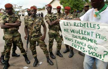 Εκτεταμένοι βομβαρδισμοί στην Ακτή του Ελεφαντοστού – Καταδίκη από ΟΗΕ και ΗΠΑ