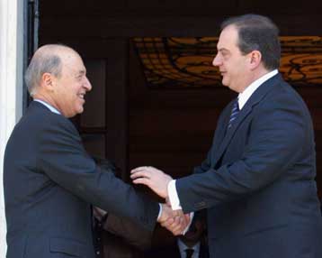 Προβάδισμα ΝΔ στην πρόθεση ψήφου και Σημίτη για προεδρία σύμφωνα με τη Metron Analysis