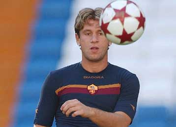 Η Ρόμα έδειξε την πόρτα της εξόδου στον Κασάνο