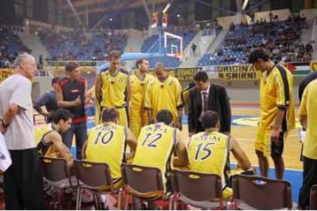 Ροζ φύλλο αγώνα για την ΑΕΚ στην Κοζάνη, 84-74 τον Μακεδονικό