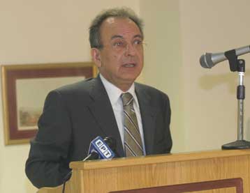 Ξεχωριστή σημασία στη βιομηχανική ανάπτυξη δίνει η κυβέρνηση, τονίζει ο Δ.Σιούφας