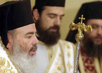 Για ρατσισμό κατηγορεί τον Αρχιεπίσκοπο η Ένωση για τα Δικαιώματα του Ανθρώπου