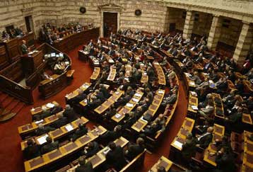 Ευρεία συζήτηση στη Βουλή με αιχμή τη λειτουργία μη κρατικών πανεπιστημίων