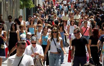 Αύξηση 4,4% στις λιανικές πωλήσεις τον Αύγουστο