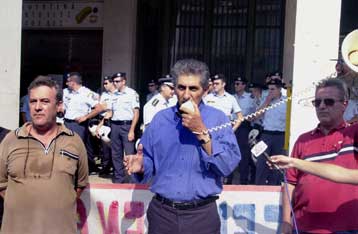 Την υπαγωγή τους σε ειδικό πρόγραμμα απασχόλησης διεκδικούν οι απολυμένοι της Σόφτεξ