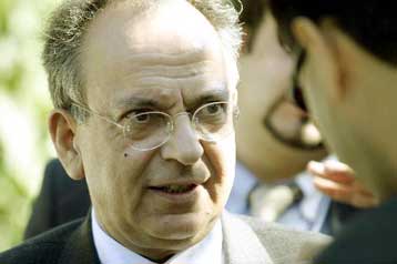 Συστάσεις Σιούφα για ταχύτερη μείωση στις τιμές των καυσίμων