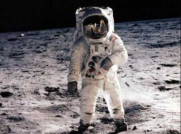 Πρόταση για τον αντικαταστάτη του διαστημικού λεωφορείου από τις Boeing και Northrop