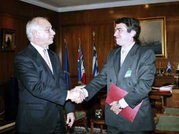 Διαβεβαιώσεις HDW προς την ελληνική πλευρά για ομαλή μεταβίβαση των μετοχών της