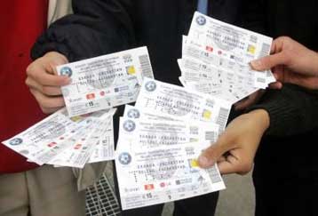 Μόνο 1.500 εισιτήρια του ματς της εθνικής απέμειναν προς διάθεση στην Αθήνα