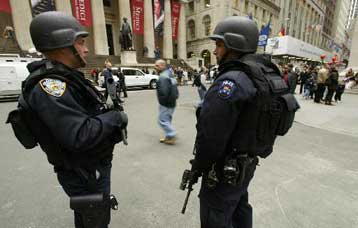 Μειώνεται ο συναγερμός για τρομοκρατική επίθεση σε οικονομικούς οργανισμούς των ΗΠΑ