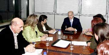 Αποκεντρωμένο και ευέλικτο εκπαιδευτικό σύστημα ζητά ο Γιώργος Παπανδρέου