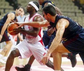 Δεύτερη νίκη στη μοναξιά του ΣΕΦ για τον Ολυμπιακό, 79-66 τον Πανιώνιο