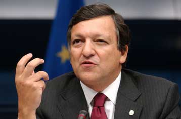 Απόπειρα κατά του Μπαρόζο ετοίμαζαν ισλαμιστές την παραμονή έναρξης του Euro 2004