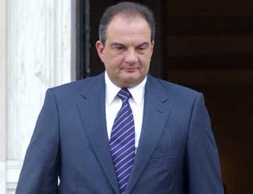 Κλειστά κρατά τα χαρτιά της η κυβέρνηση για το θέμα του Προέδρου της Δημοκρατίας