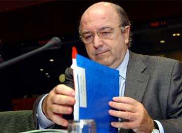 Επικυρωμένη από την Eurostat η ένταξη της Ελλάδας στην ΟΝΕ, λέει το Ecofin