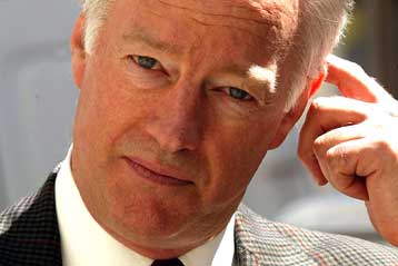 Ερήμην θα δικαστεί ο Μαρκ Θάτσερ για το σχέδιο πραξικοπήματος στην Ισημερινή Γουινέα