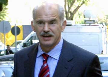 Για δημιουργία κλίματος ανασφάλειας κατηγορεί την κυβέρνηση ο Γιώργος Παπανδρέου