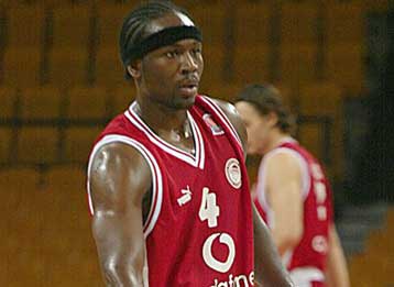 Διαψεύδει η κυπριακή κυβέρνηση την χορήγηση υπηκοότητας στον Πέρι