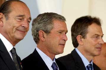 «Δεν είμαστε πιο ασφαλείς» δηλώνει ο Ζακ Σιράκ σε αμφισβήτηση του πολέμου στο Ιράκ