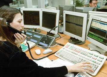 Στα 43 δισ. ευρώ εκτινάσσεται φέτος ο δημόσιος δανεισμός