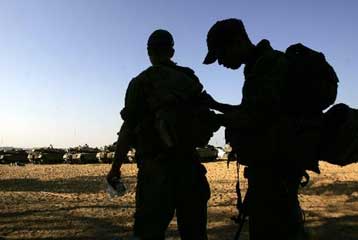 Αιγύπτιοι αστυνομικοί νεκροί από ισραηλινά πυρά κοντά στη μεθόριο με τη Γάζα