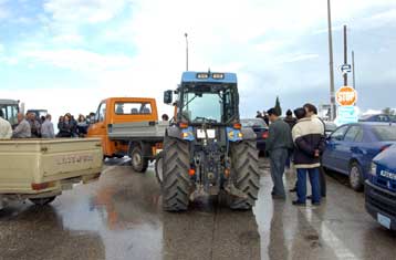 Αντιμέτωπη με αντιδράσεις αγροτών η κυβέρνηση