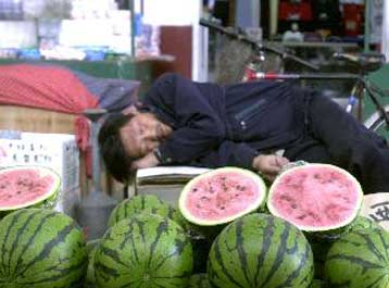 H έλλειψη ύπνου φαίνεται να προκαλεί παχυσαρκία