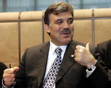 Πολιτικό και θεσμικό παράλογο η μη αναγνώριση της Κύπρου από την Τουρκία, λέει η Αθήνα