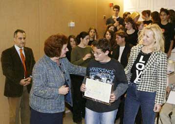 Μάθημα για τα ανθρώπινα δικαιώματα εισάγει στα σχολεία το υπουργείο Παιδείας