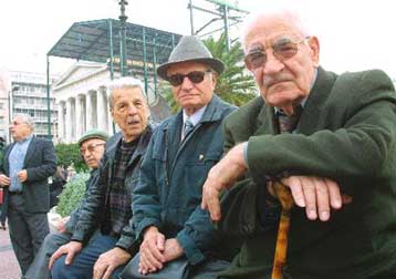 Σε τριετές «τούνελ» μισθωτοί και συνταξιούχοι με τον προϋπολογισμό του 2005