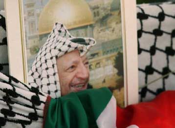 Η γαλλική κυβέρνηση επιτρέπει την πρόσβαση στον ιατρικό φάκελο Αραφάτ