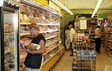 Στο «εδώλιο» της Επιτροπής Ανταγωνισμού τα αυξημένα τιμολόγια των σούπερ μάρκετ