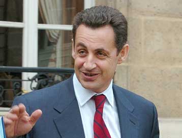 Ο νυν υπουργός Οικονομικών Ν.Σαρκοζί πρόεδρος του κυβερνώντος κόμματος της Γαλλίας