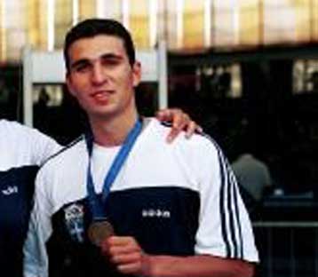 Αργυρό μετάλλιο στο Παγκόσμιο καράτε από τον Παπαδόπουλο