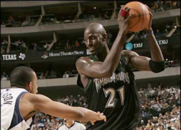 Ήττα χωρίς Νοβίτσκι για τους Μάβερικς στην εκπνοή