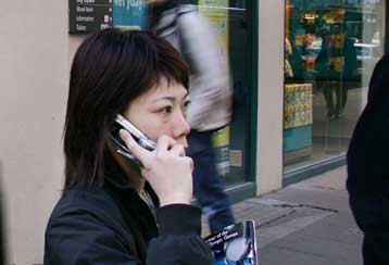 «Θανατηφόρες» ταπετσαρίες πλήττουν κινητό τηλέφωνο